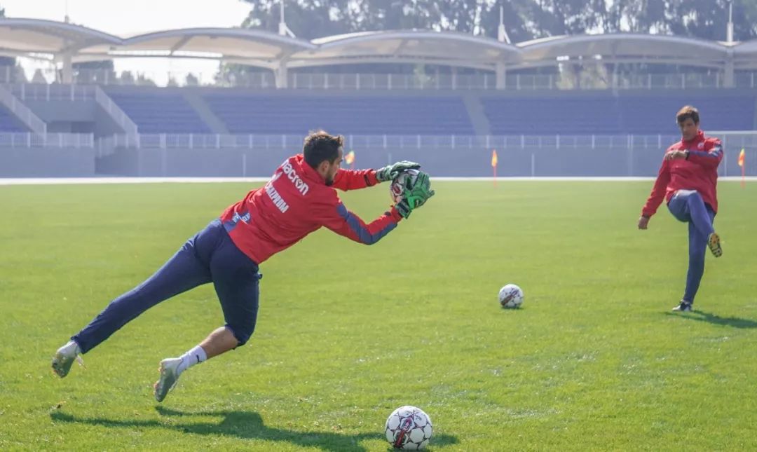 七彩云南足球超级联赛西双版纳,云南国际足球邀请赛决赛