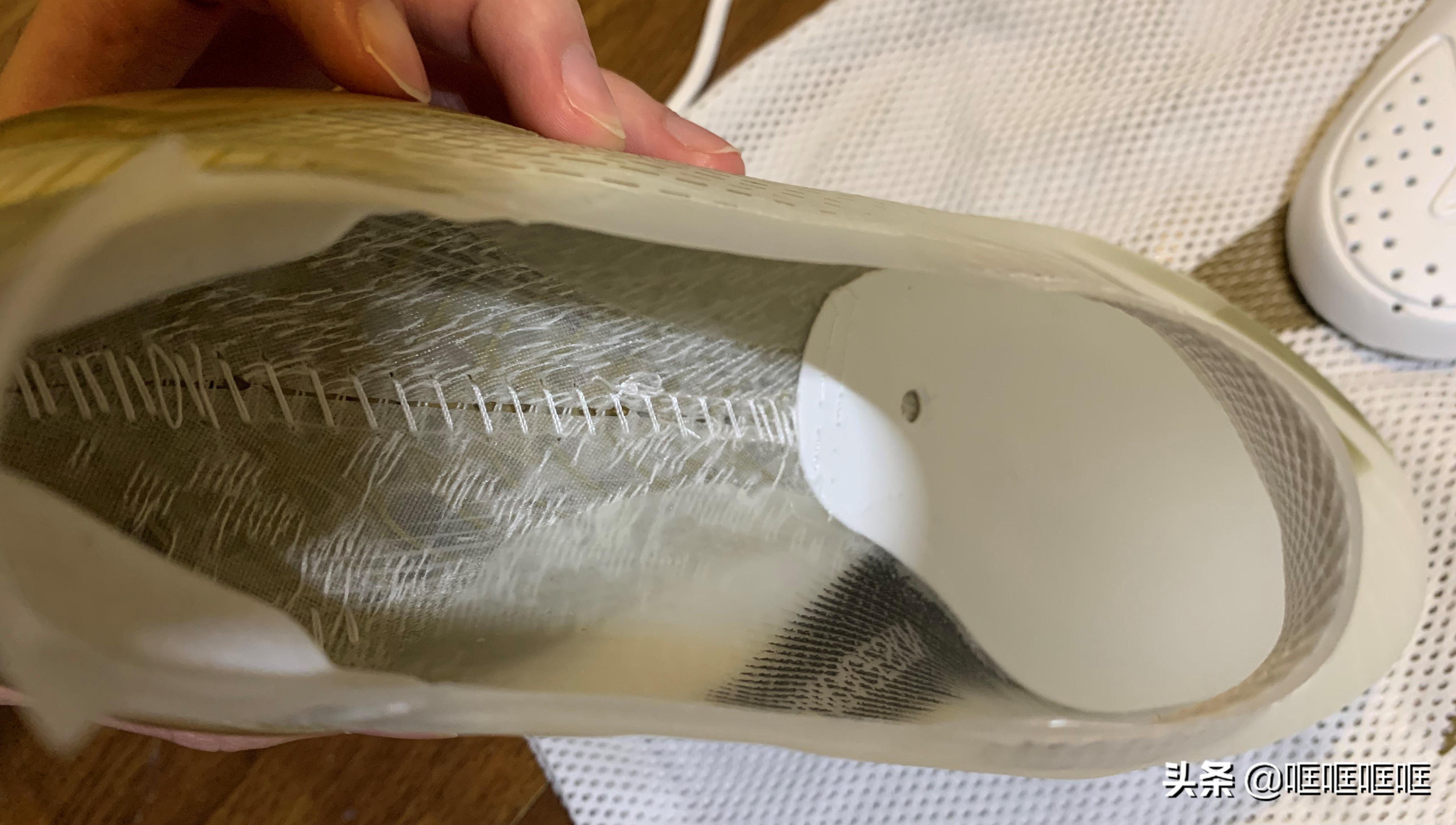 阿迪达斯足球鞋纯白猎鹰评测,阿迪达斯足球鞋xghosted实战