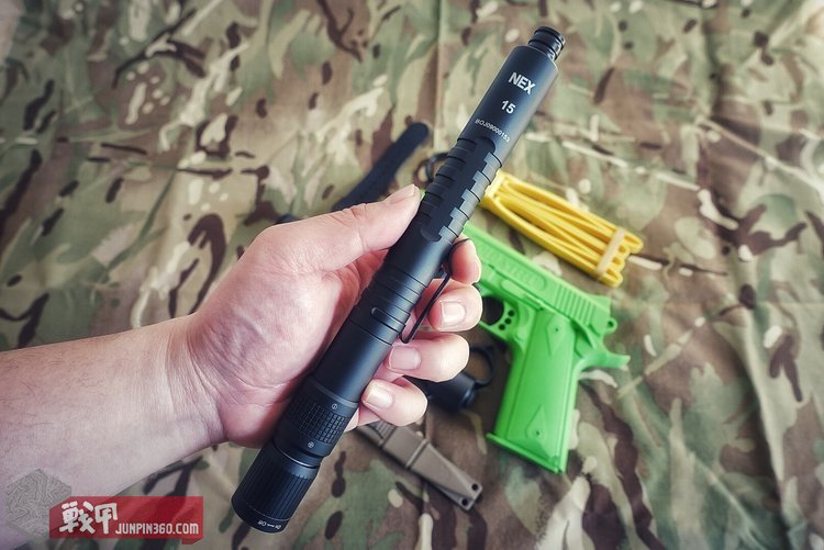纳丽德nex15寸带灯伸缩棍简评,纳丽德nex棍暴力测试