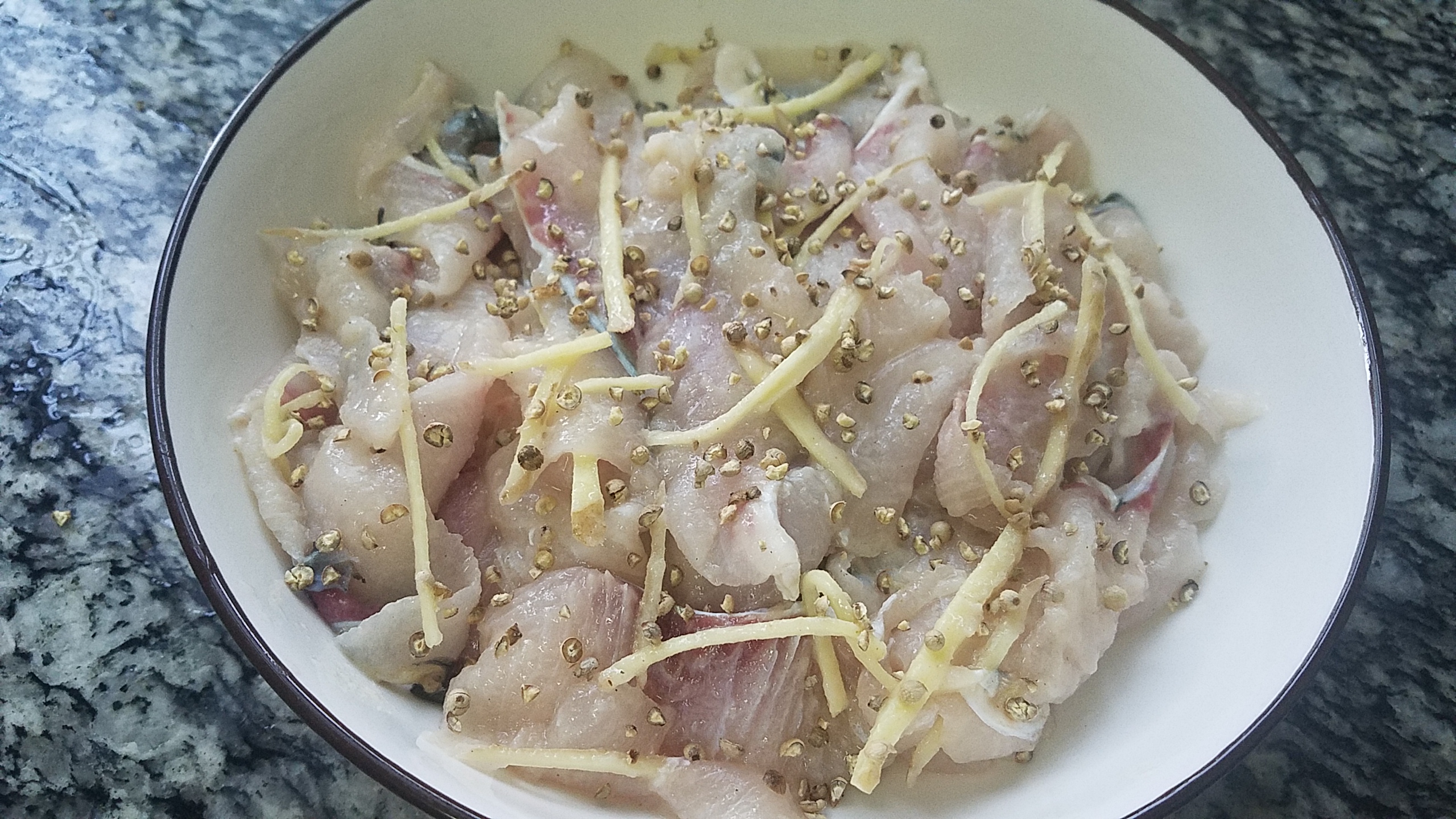 草鱼怎么炖好吃又简单方法大全,炖草鱼最简单好吃的做法