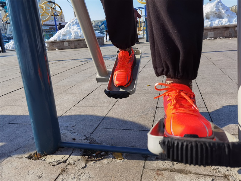 跑步鞋r2云跑鞋,r2云跑新款缓震跑鞋