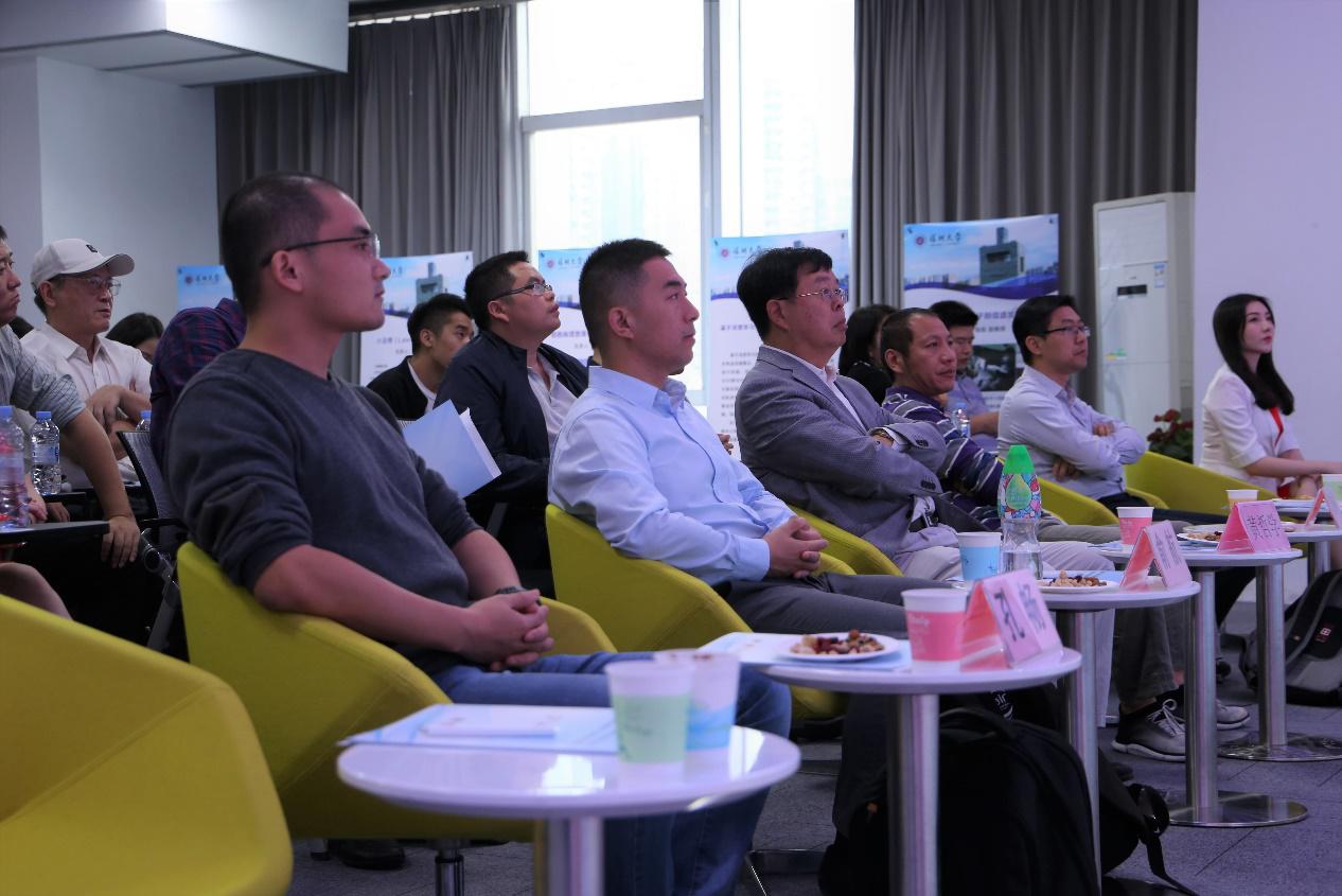 “深趋势”顶天立地产学研项目，打造创新创业专业平台