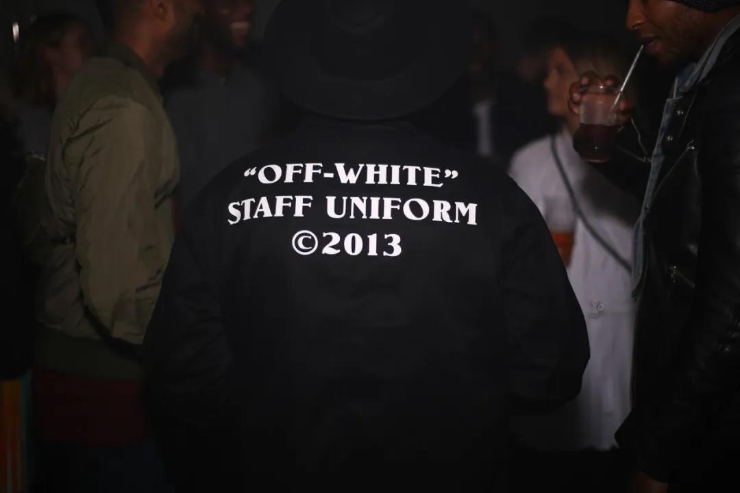 不愿意穿工作服怎么办,不愿意上班是因为懒吗