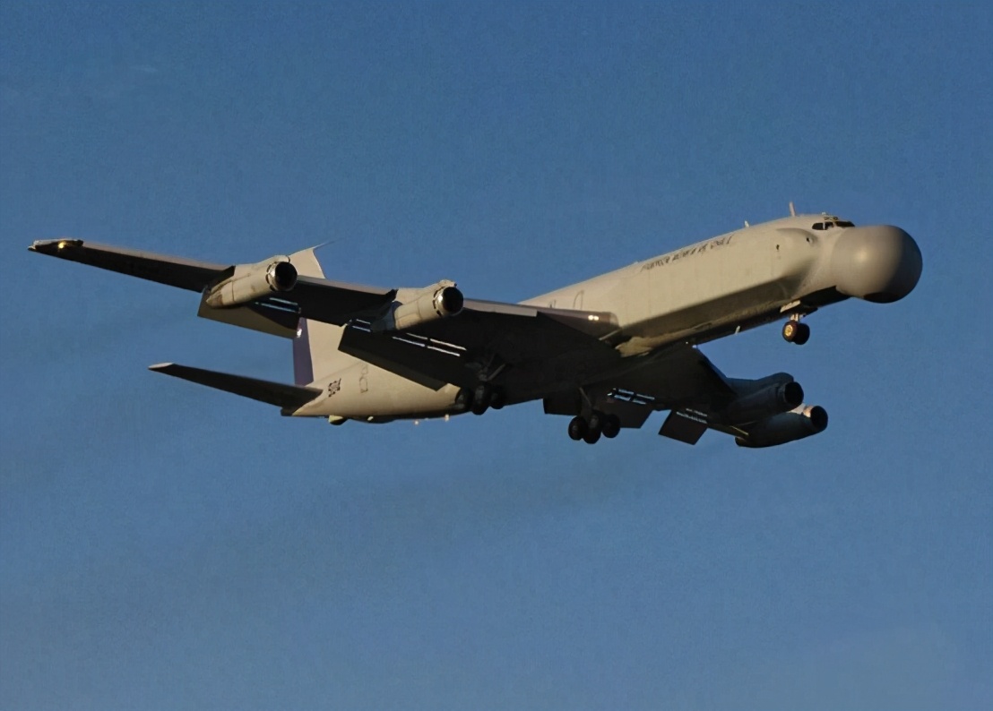 空警2000与200谁的预警范围更广,空警2000预警机对比以色列g550