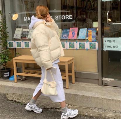 人气高的韩国ins穿搭博主夏季学生,ins博主推荐韩国轻熟风穿搭