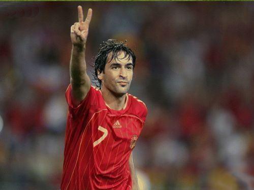 西班牙足球史上最强的球员,西班牙足球历史最强名单