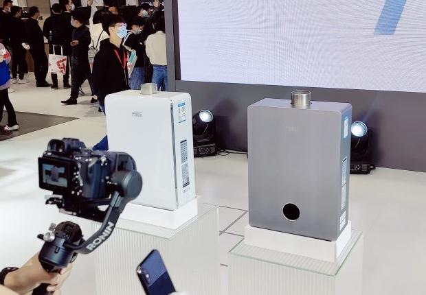 看了万家乐燃气热水器的功能后，我决定把家里的老款热水器给换了