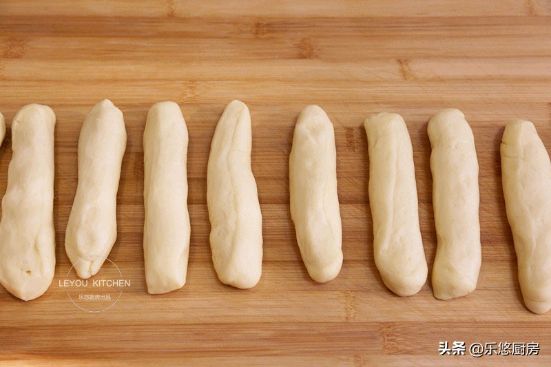 酥脆的麻花怎么和面做,和麻花一样的面包