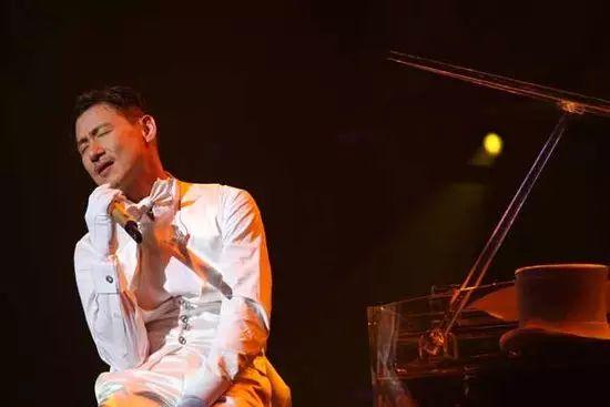 歌神张学友成名之路,从堕落酗酒到一代歌神