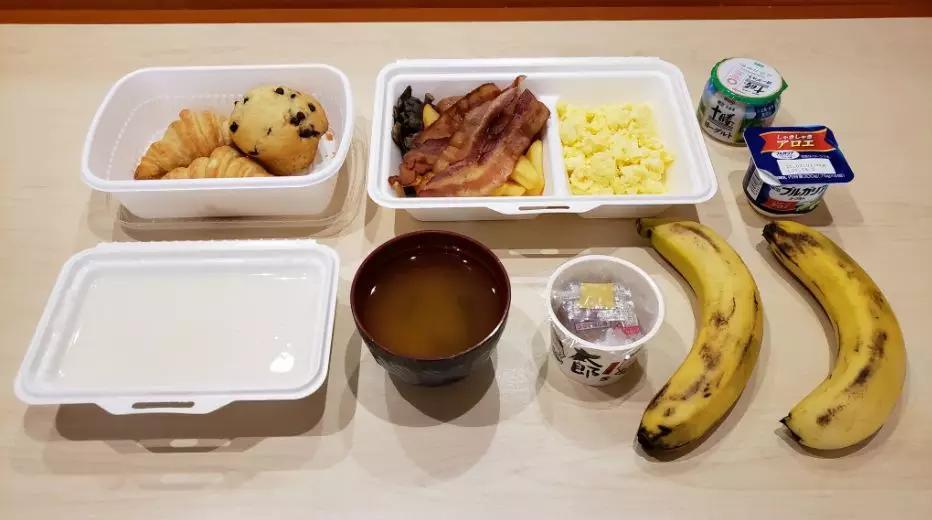 老外评价各国隔离餐,外国人看中国隔离餐羡慕吗