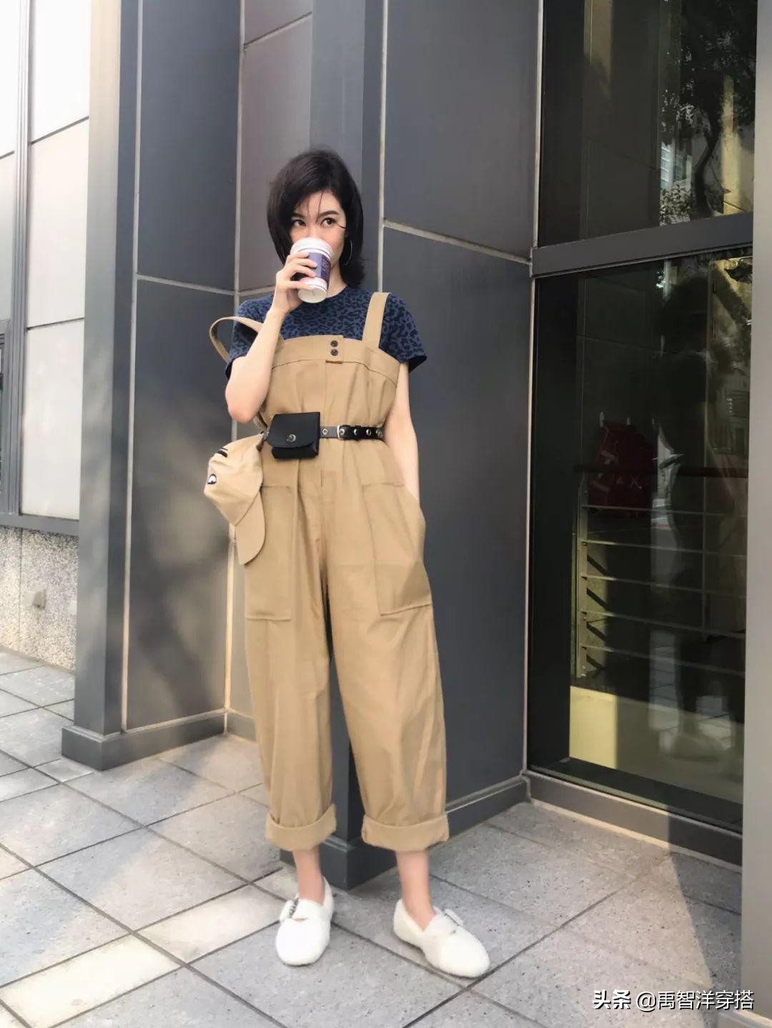 阔腿裤已经out了现在流行初恋裤,还在穿阔腿裤现在流行的是初恋裤
