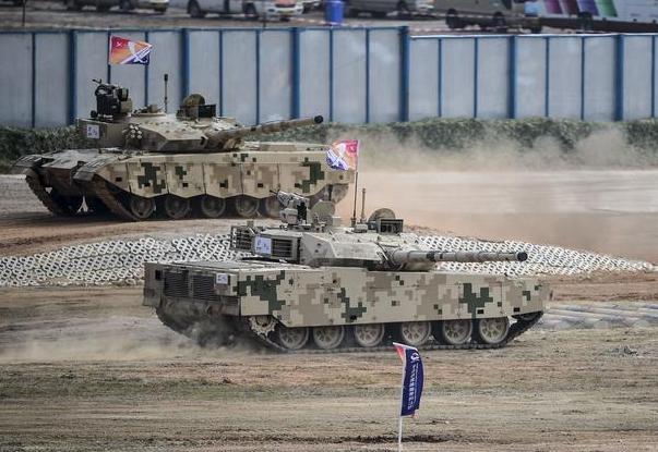 中国坦克的壮观场面,中美新型坦克亮相陆战之王