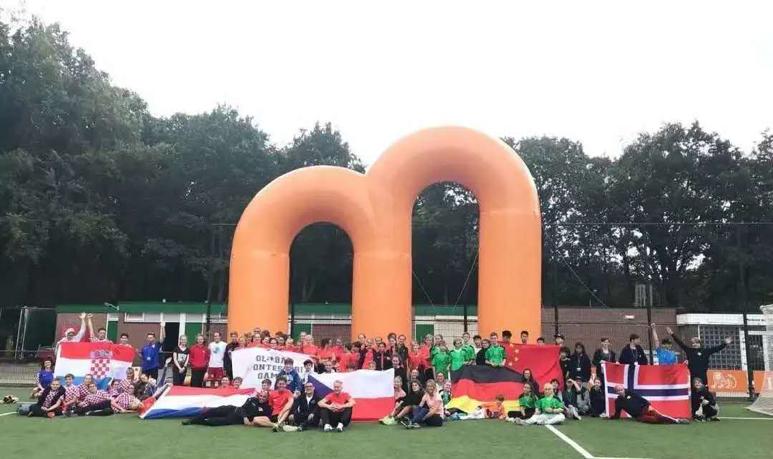 不报英语班能学好英语吗,不报课外班真的不行吗