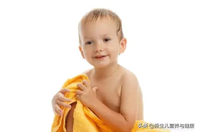 宝宝红屁股是不是得换纸尿裤,不穿纸尿裤防止红屁股的方法