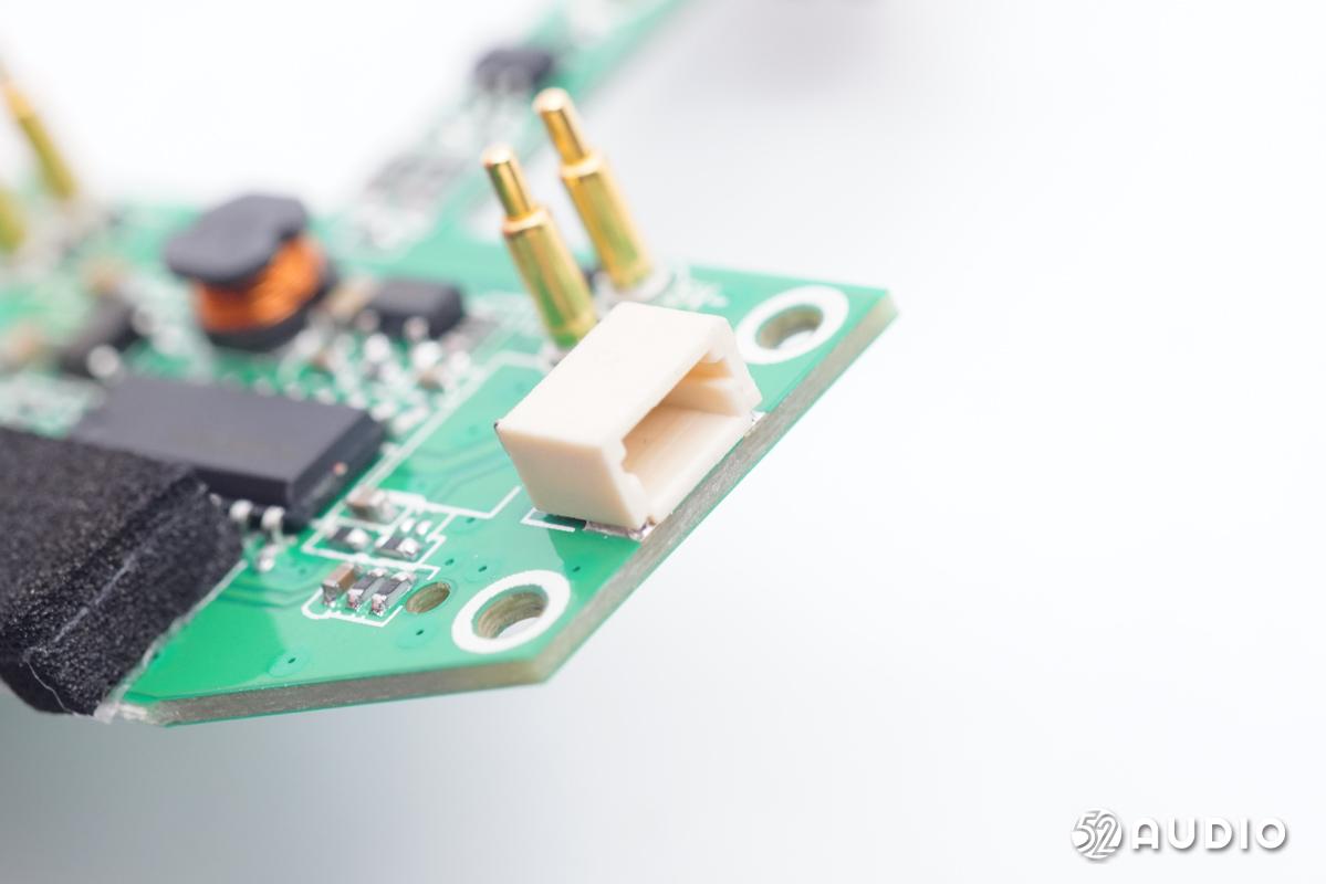 降噪真无线耳机jbl,轻量化监听耳机