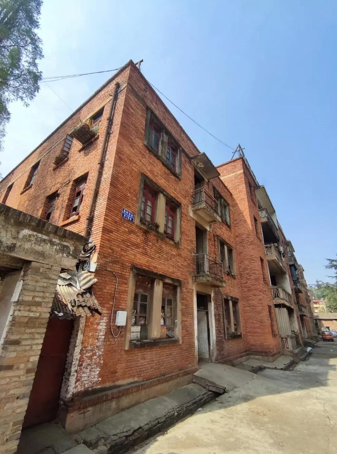 昆明的老奶米线,昆明老奶米线