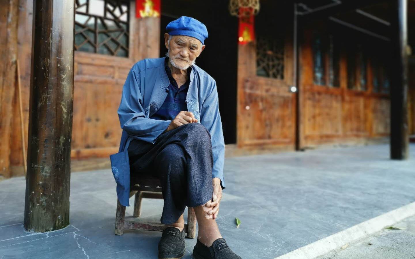 土家村寨枫香河：木楼重生追回落后的三十年