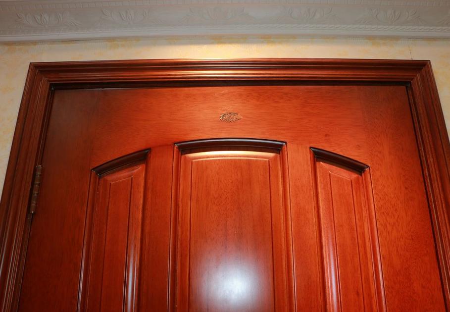 新房装修板材套路,装修实木门怎么看质量好坏