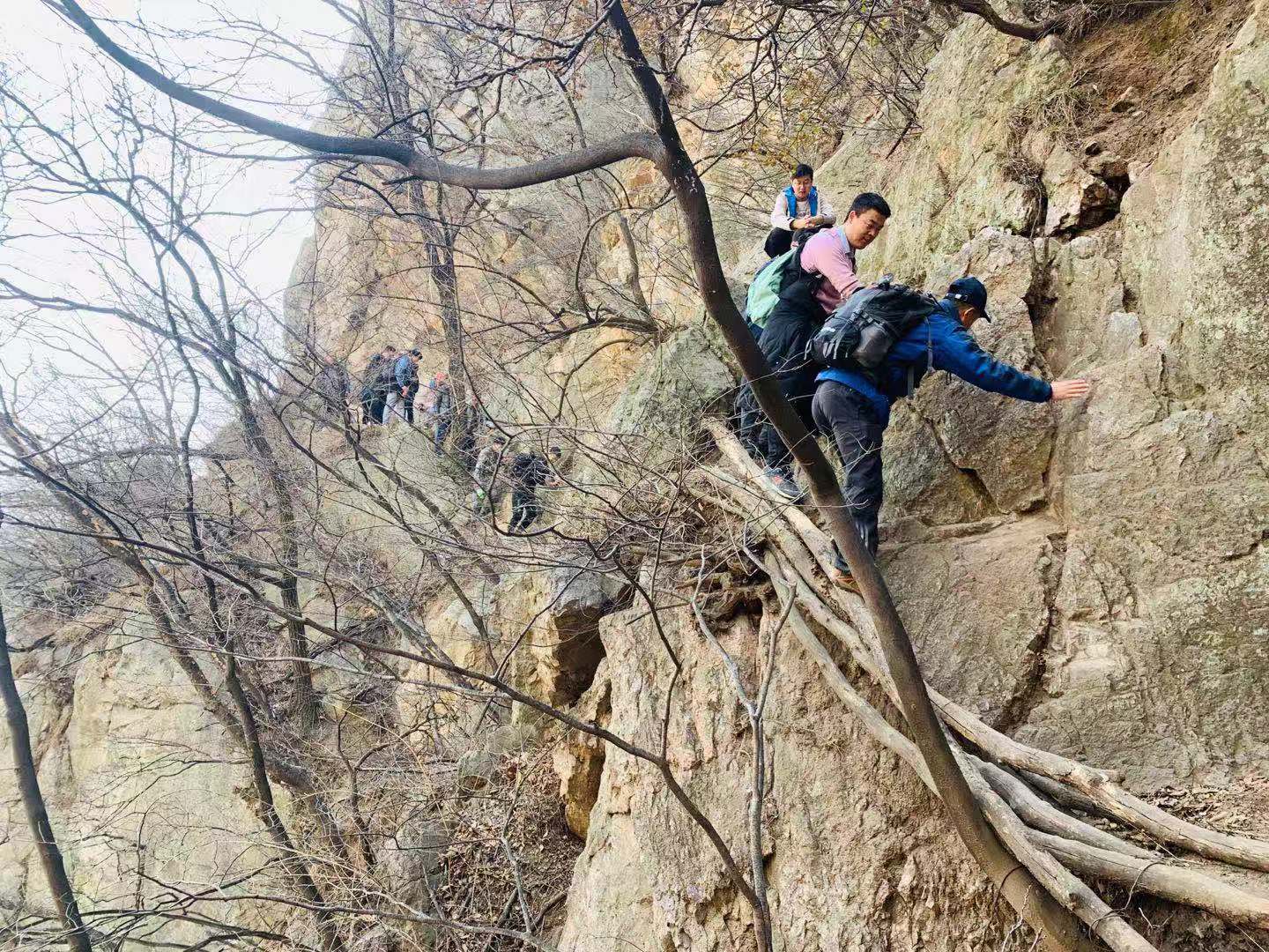 郑州少林寺一天纯玩旅游团,郑州驴友张三疯龙门大峡谷