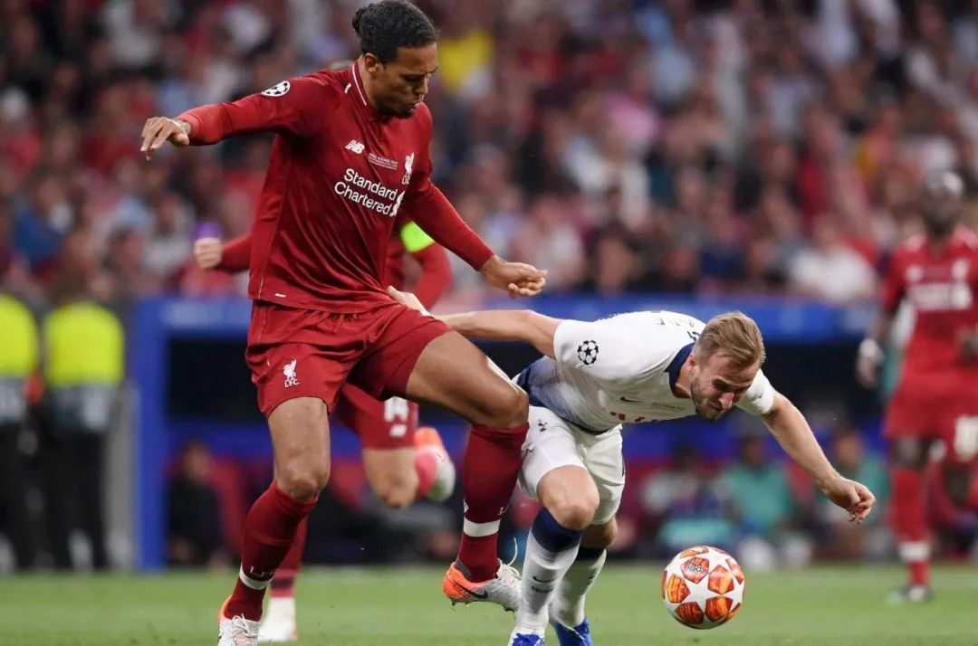 最强中后卫范戴克,2022世界杯最强后卫范戴克