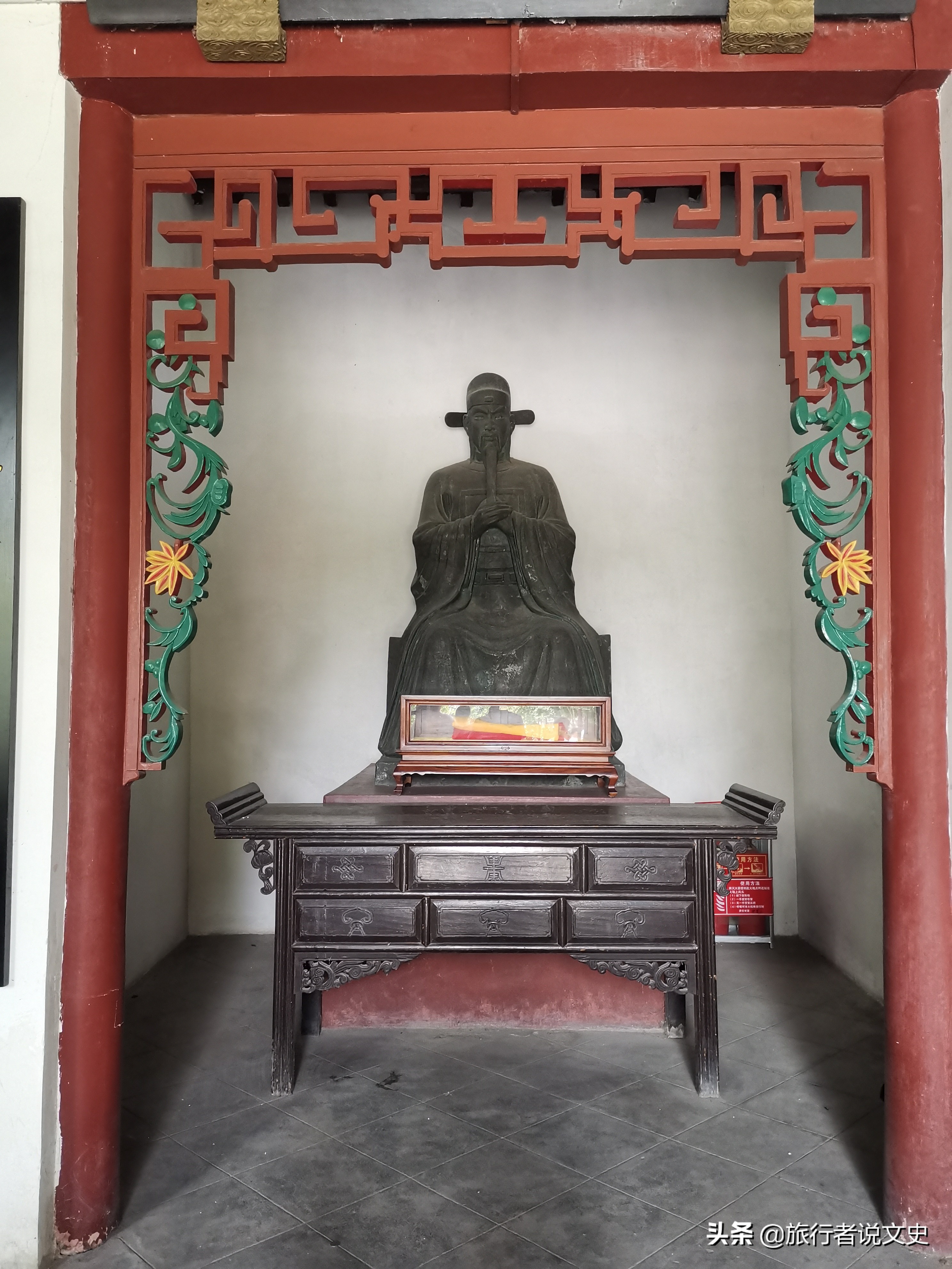 大明湖铁公祠的简介,大明湖铁公祠为什么纪念铁铉