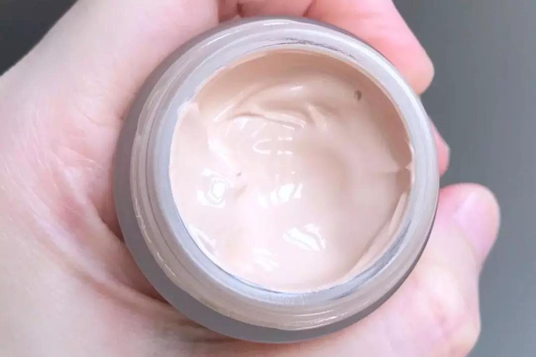 新手化妆粉底液平价推荐,新手如何选适合自己的粉底液