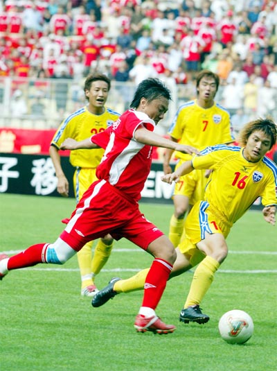 中国足坛现役十大球员,盘点足坛历史十大中后卫排行榜