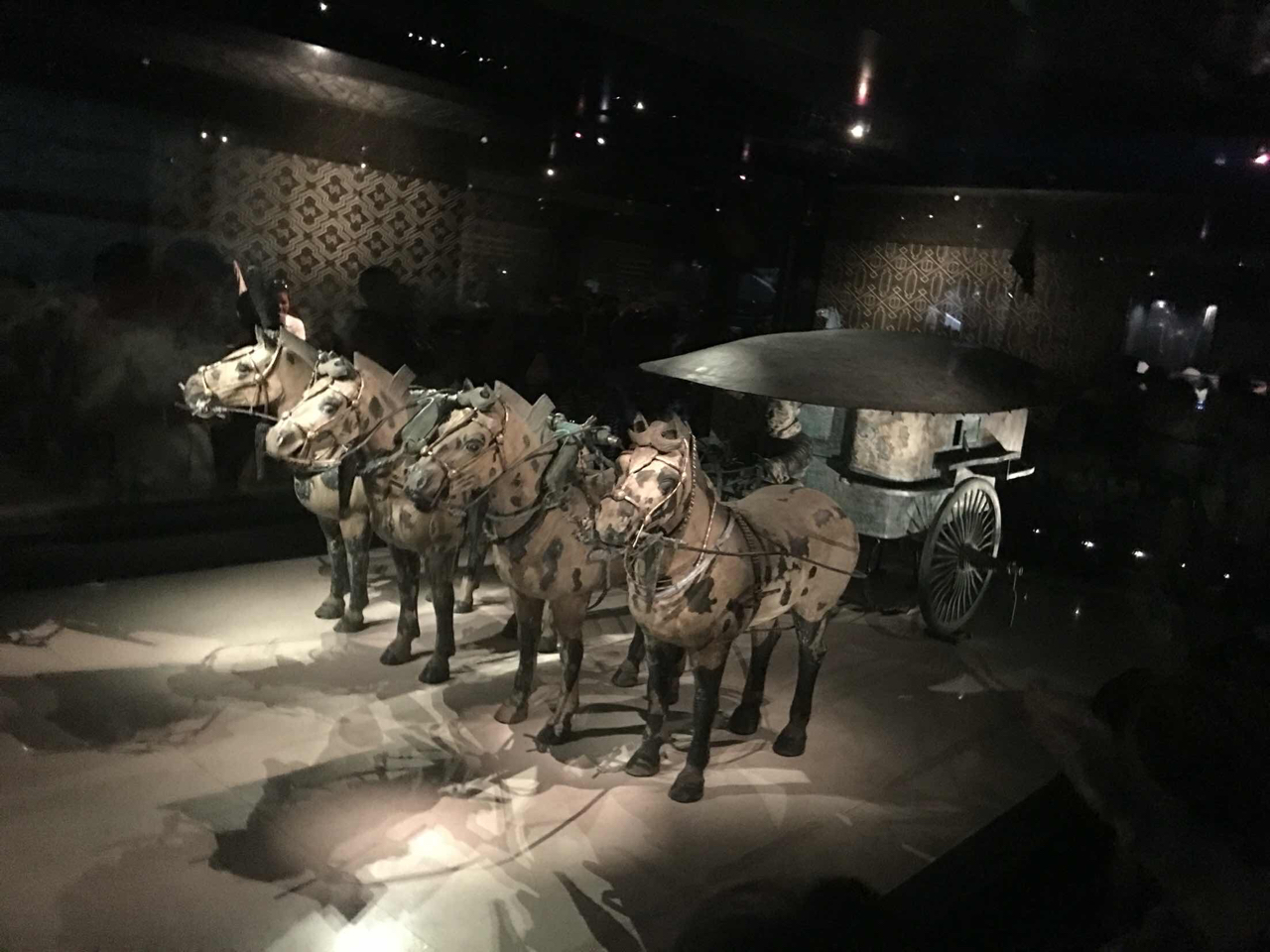 秦朝繁重的赋役和徭役的原因,秦朝徭役的主要表现