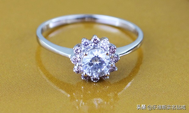 一万多的钻石婚戒多少克拉,白金婚戒多少钱一对