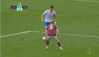 致敬C罗：5秒狂飙40米，超车回追！4大超燃镜头，真玩命了