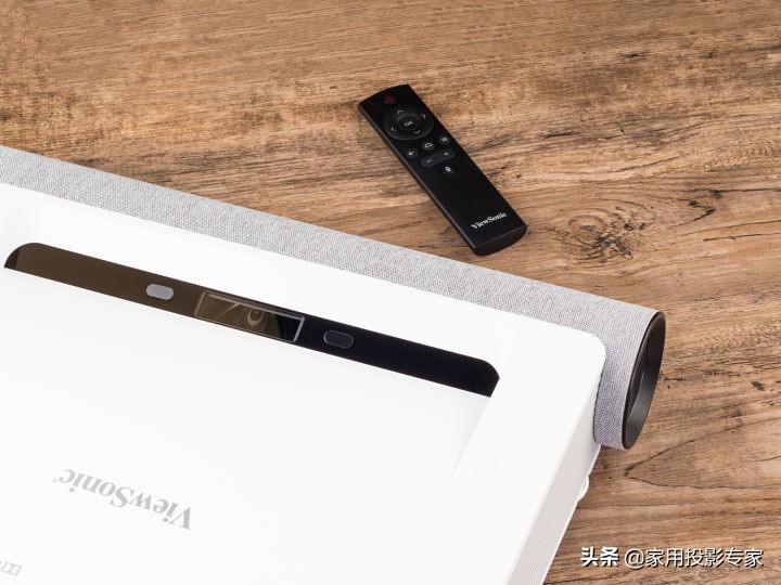 不施粉黛亦倾城面若桃花深似海,不施粉黛亦倾城