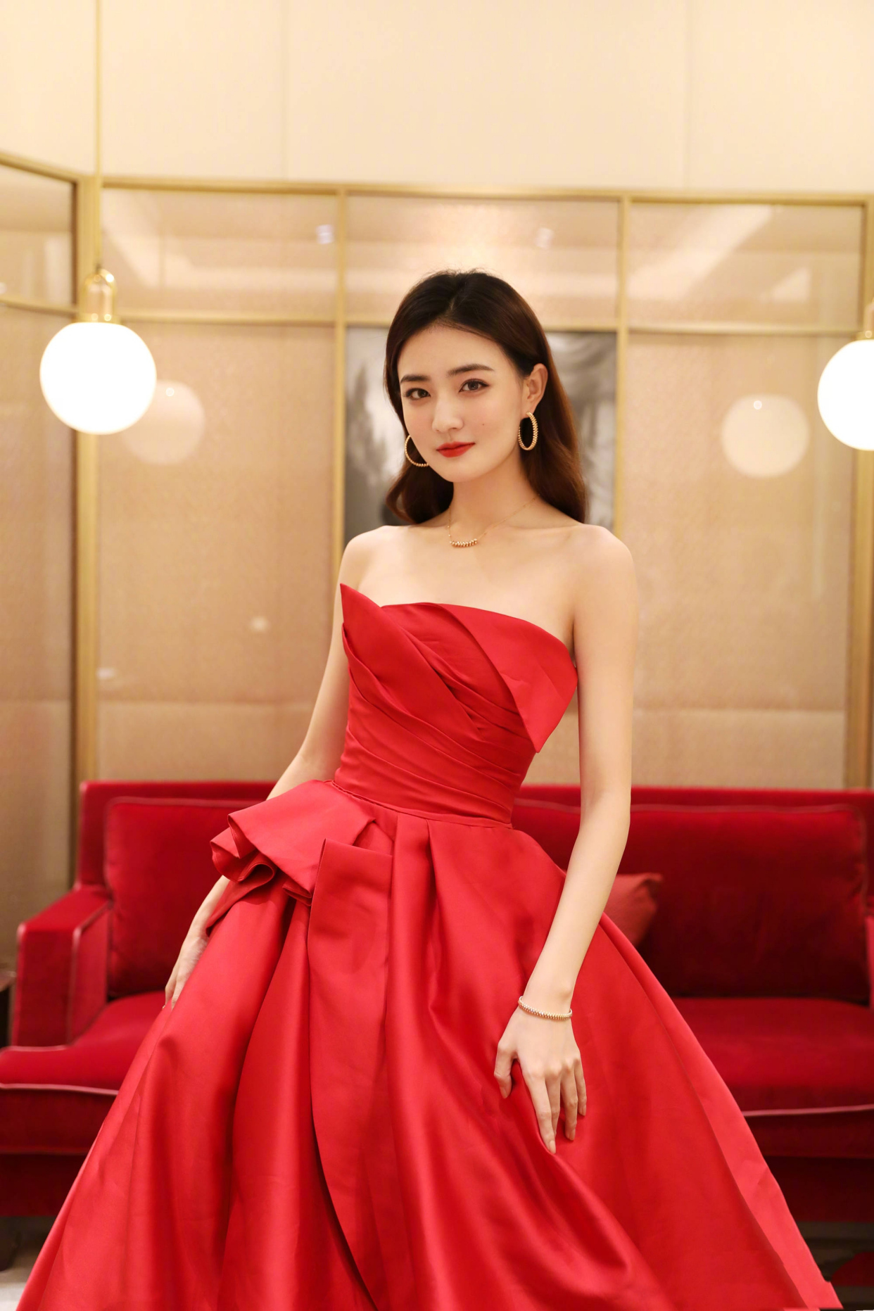 徐璐佩戴什么样的耳饰,徐璐耳钉同款