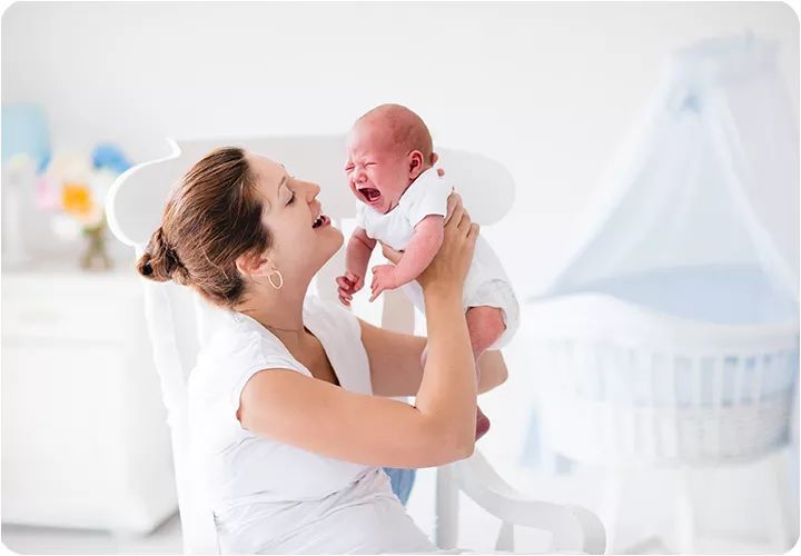 宝宝肠绞痛哭闹时怎么办,宝宝肠绞痛不停哭怎么办