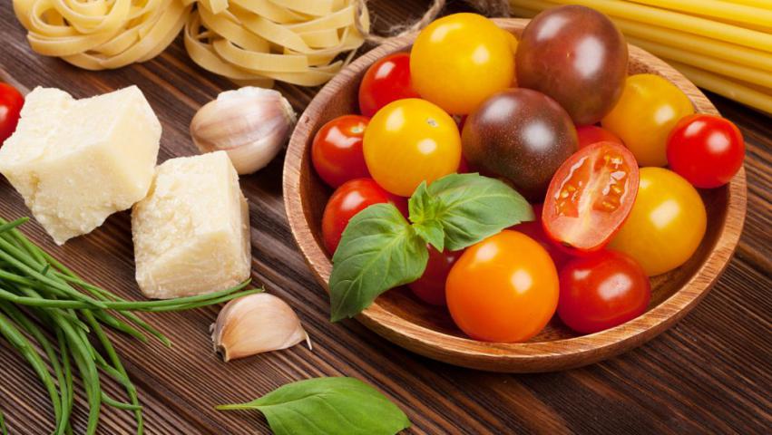 每天吃过饭后就想睡觉是什么原因,吃完饭后想睡觉特别困是怎么回事