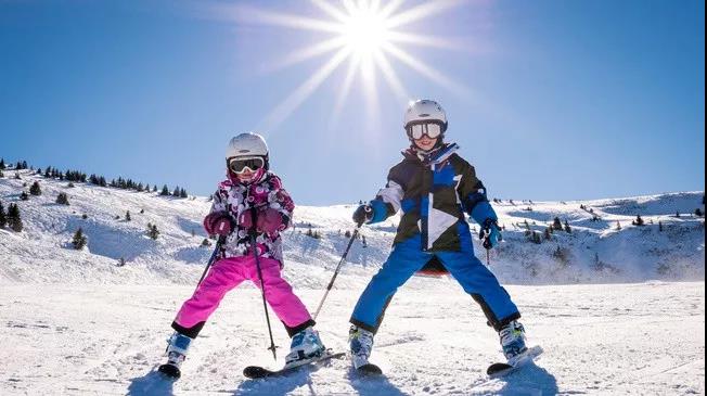 前方到站,瑞士维拉尔小镇