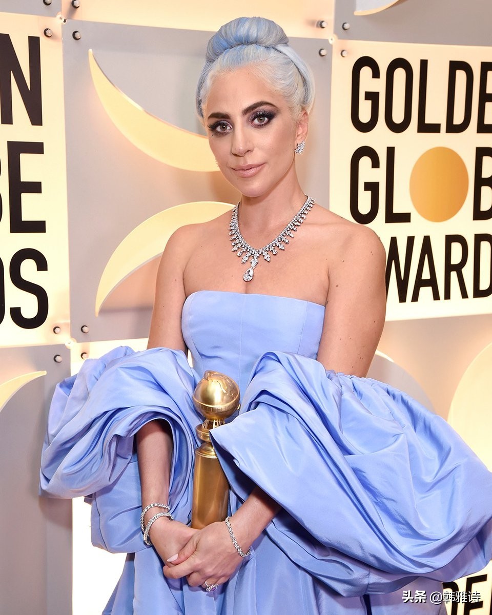ladygaga戴的黄钻,ladygaga19年奥斯卡佩戴的珠宝