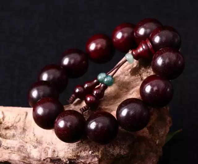 木质手串盘黑了怎么办,木质手串怎样盘出玻璃底效果