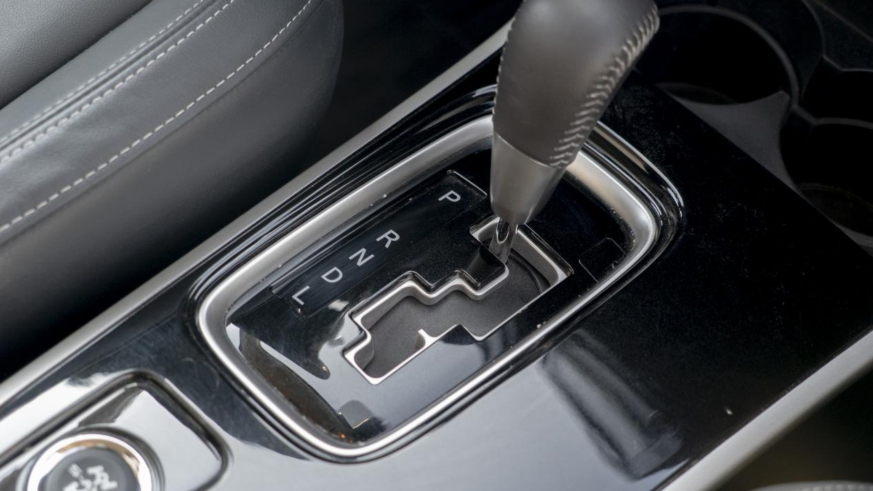 动力好底盘稳操控好的车,动力强操控好底盘扎实的几款车