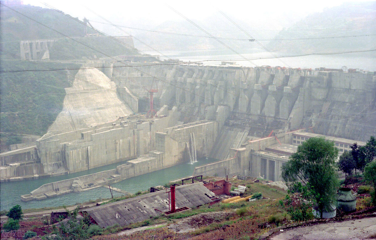 丹江口水库会减少长江水量吗,丹江口水库是亚洲第一大水库吗