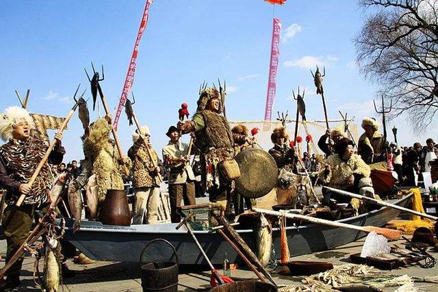 中国民族服饰文化艺术,墨西哥民族服饰和新疆民族服饰