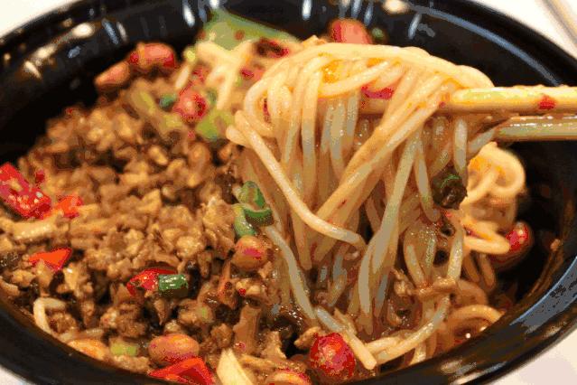 张家界最好吃的汤米粉,湖南张家界人吃的米粉做法