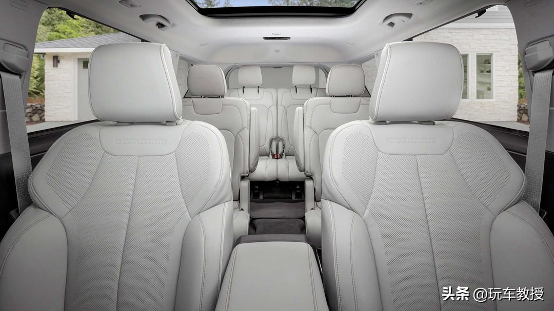 10年大切诺基改新款,10年的大切诺基值得买吗