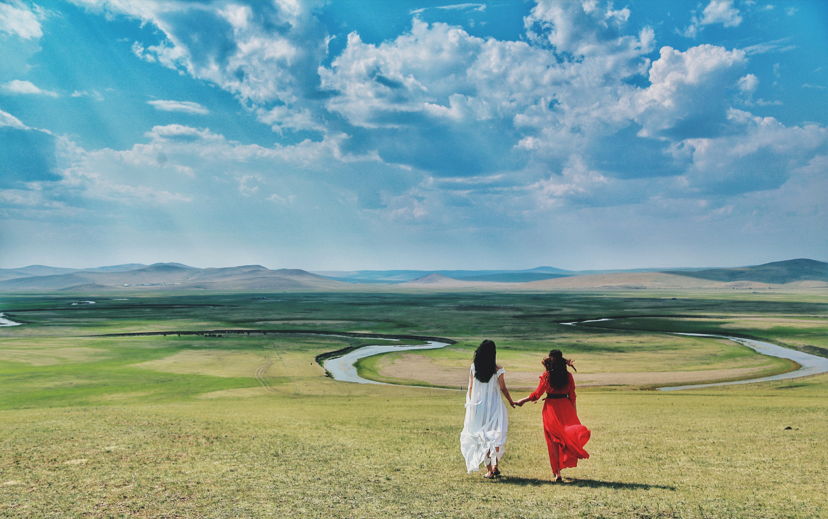 闺蜜旅游拍照片怎么摆动作,闺蜜旅游拍照姿势大全站姿