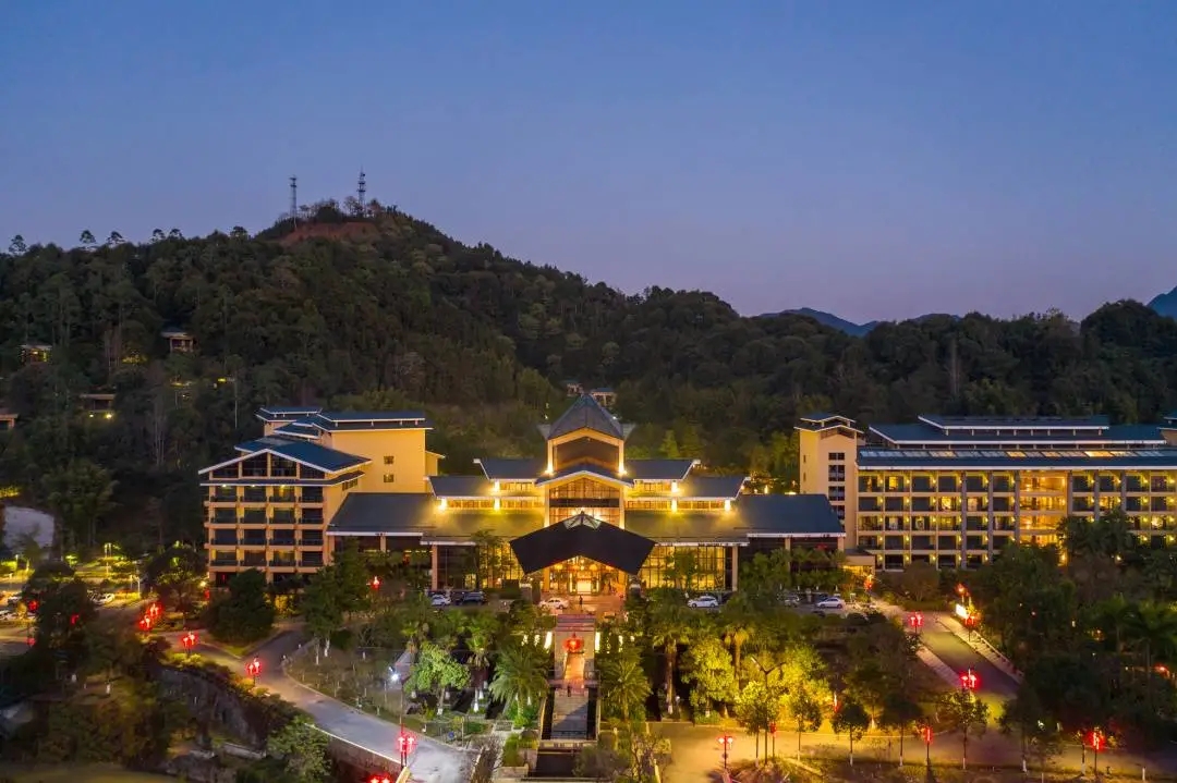 惠州惠东县安墩镇畔山温泉度假村,惠州尚天然温泉酒店带私人泡池