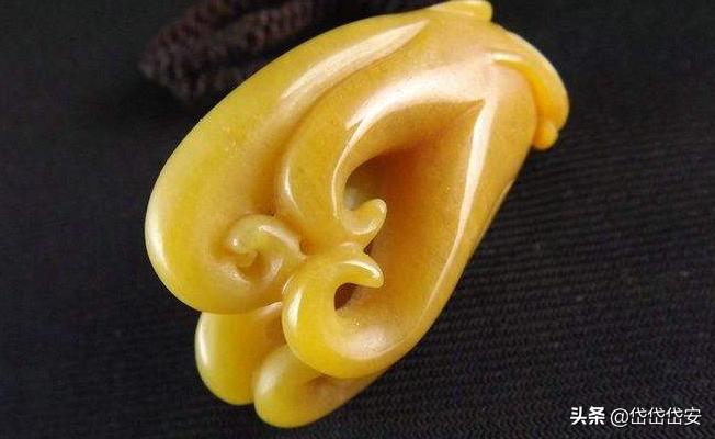 红楼梦的奢华与悲剧 (红楼梦是一部辛酸史)