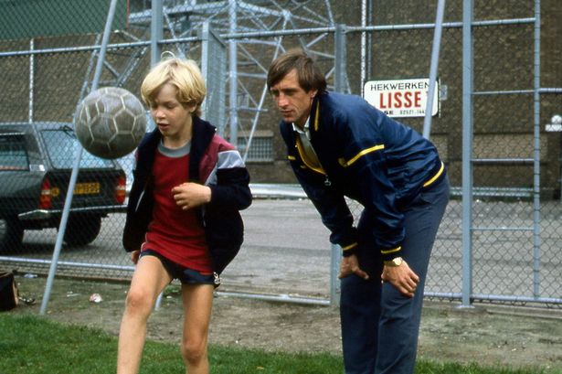 足坛情话,足坛情话卡斯帕