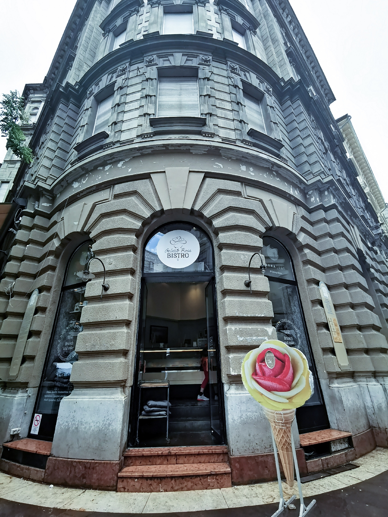 布达佩斯十大必吃餐厅,布达佩斯有名的咖啡店