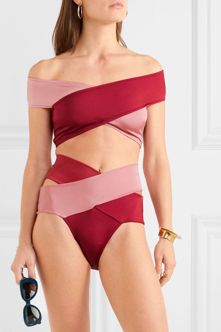 让小胸女、肉肉女不再害怕沙滩，美胸、显瘦的比基尼挑选法大公开