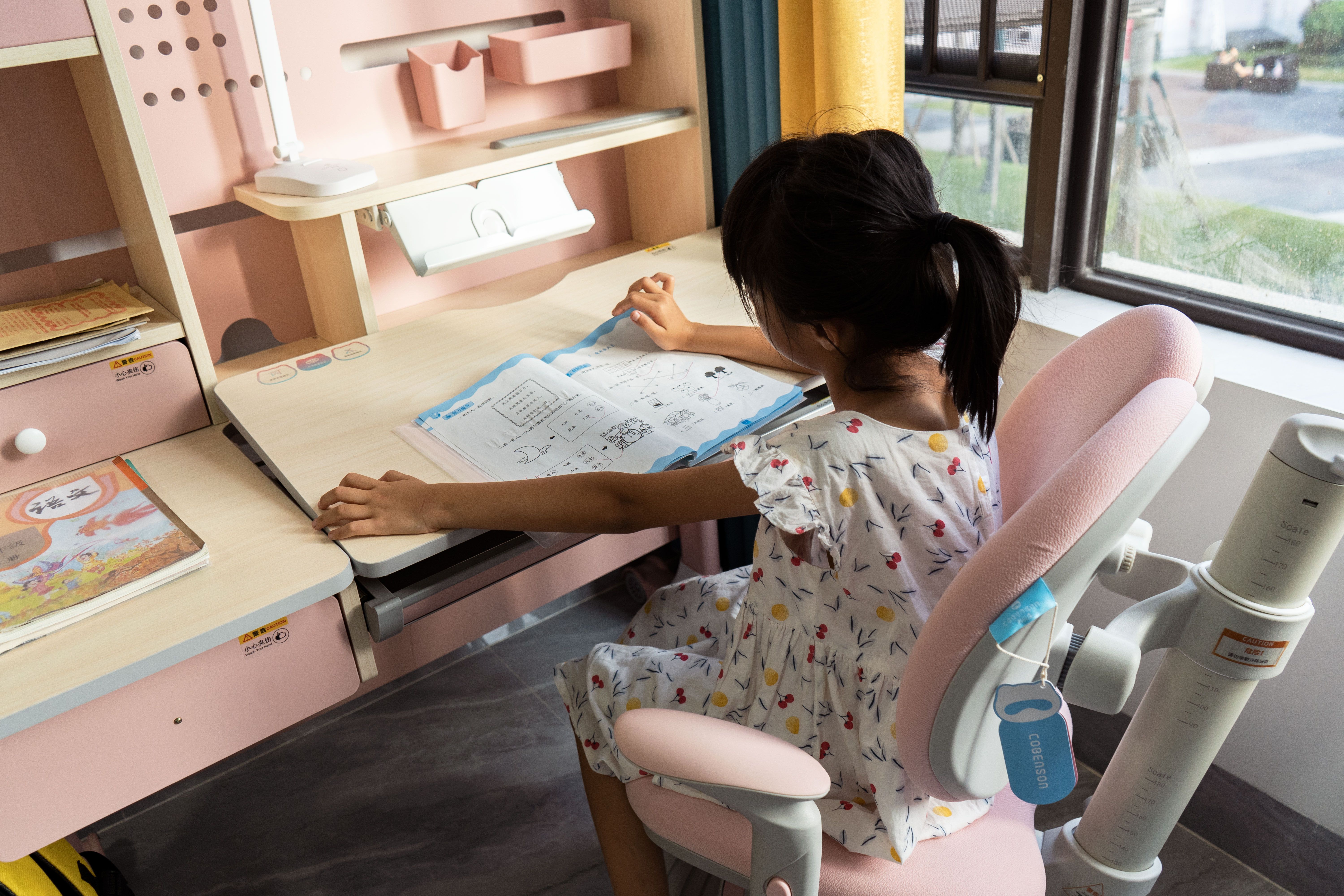 科贝森儿童学习桌椅安装说明书,科贝森儿童学习桌椅旗舰店