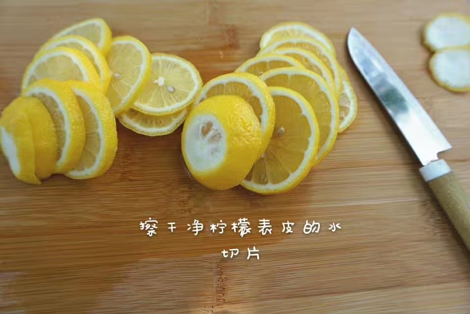 柠檬泡蜂蜜正宗做法,柠檬蜂蜜的制作方法